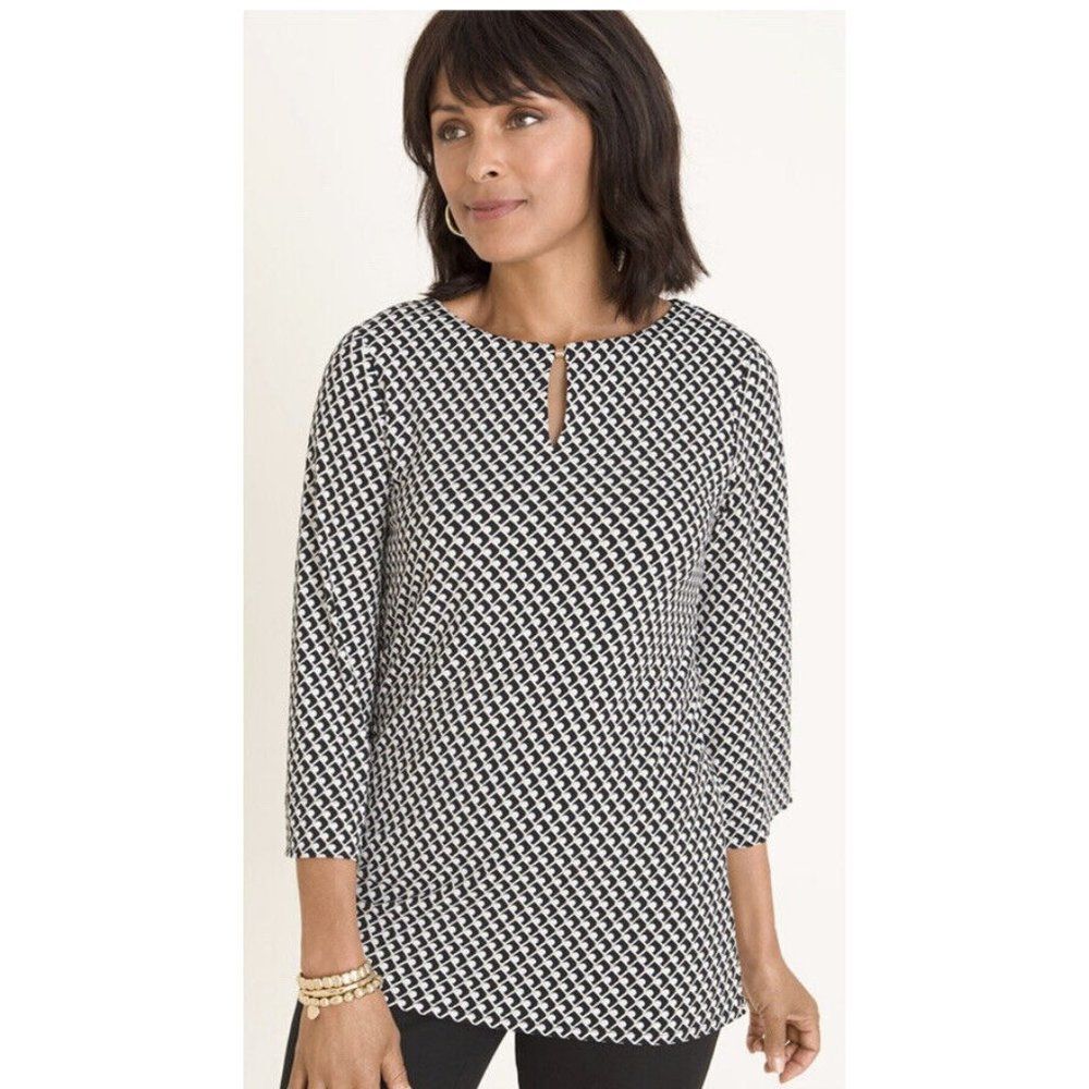 CHICO'S WOMEN'S GEOMETRIC PRINT 3/4 SLEEVE TOP Blouse SIZE 1 (M) Stretch